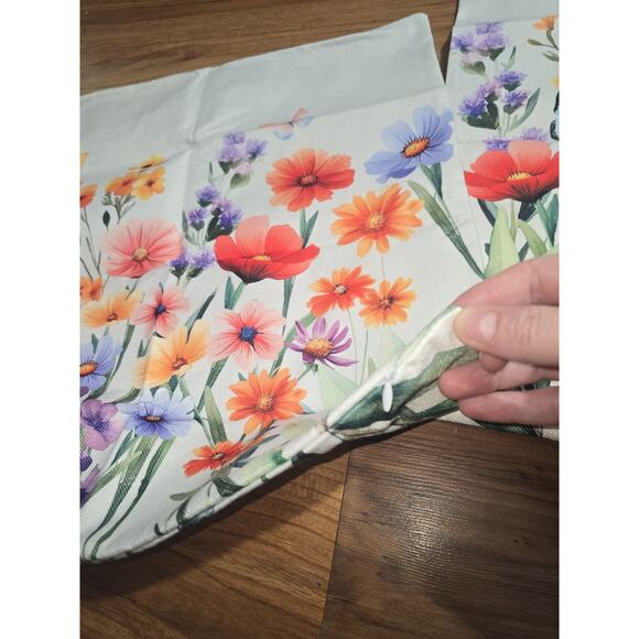 2Pcs Spring Wildflower Pillow Cover Floral Butterfly Throw Pillow Case 18x18 - Picture 3 of 4